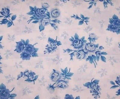 VINTAGE 1980'S COTTON FABRIC FROM STASH-QUILT-SEW-CRAFT-ART-DECORATE-ROSES-POPPY