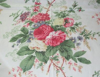 Vintage 1940s Bancroft Glazed Chintz Cotton Fabric Shabby Roses 34