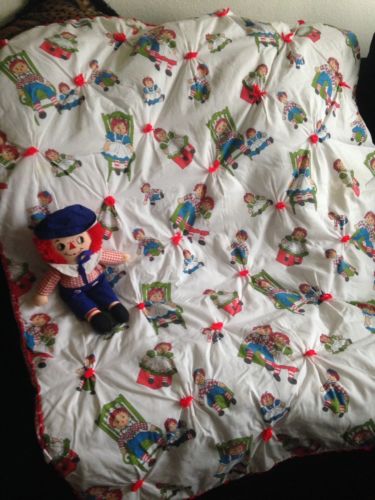 Vtg 60s Tossed Raggedy Ann Andy Crib Summer Quilt Red Rick Rack 52
