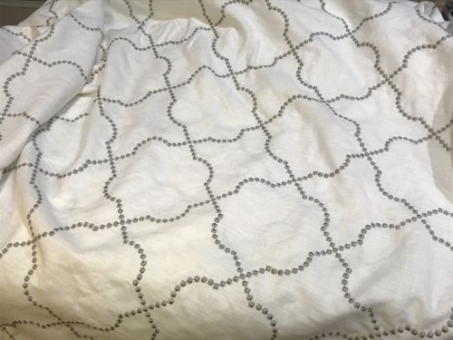 3 Yds Quatrefoil Embroidered Linen Fabric Gray/cream