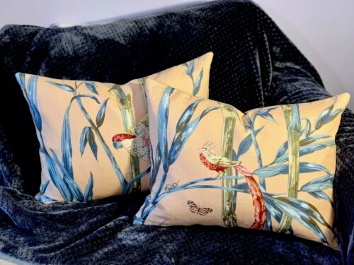 SET OF SCALAMANDRE ‘BIRDS OF A FEATHER TROPICAL’ IN PEACH LINEN PILLOWS