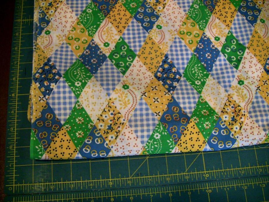 Vintage 1970s Poly Blend Printed Quilt Cheater Fabric Yardge