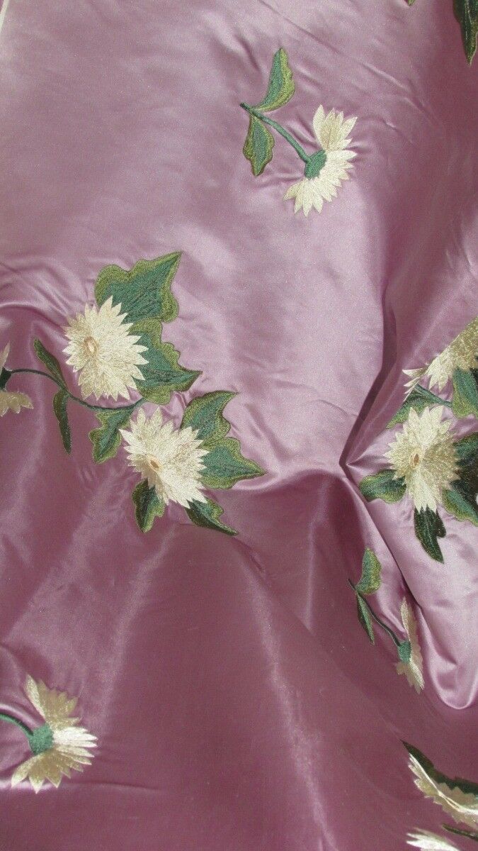 Vintage lavender violet  Satin cloth w heavy white floral embroidery  6yds x 30