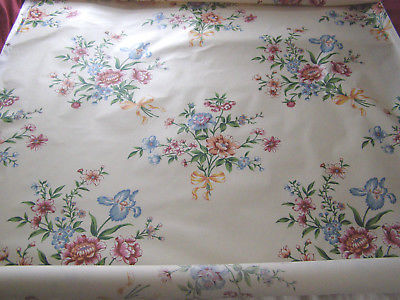 VINTAGE ‘EXCLUSIVE BY DURALEE’ FLORAL BOUQUET COTTON CHINTZ FABRIC - BTY - 5 yds