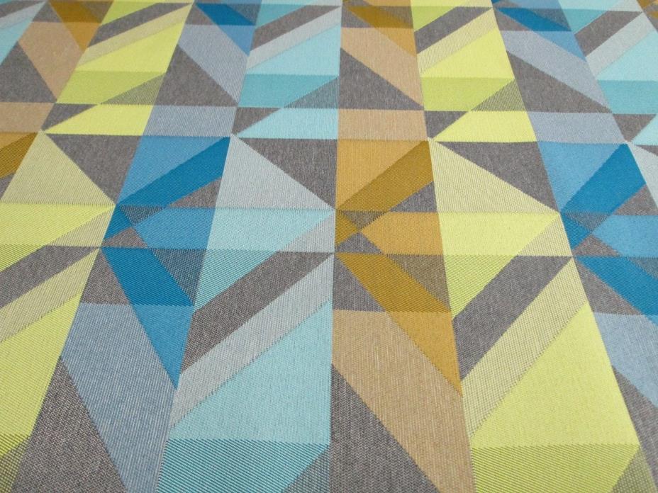 4 YARDS X 54 INCHES  OF ARC/COM UPHOLSTERY FABRIC DESIGN 