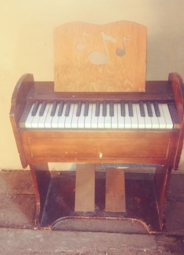 Miniature Child's Estey Pump Organ 1930's Antique