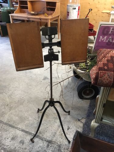 ANTIQUE 19th CENTURY CAST IRON ADJUSTABLE BOOK BIBLE MUSIC STAND