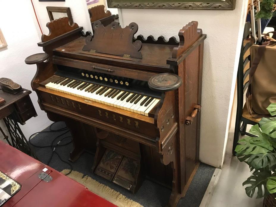 Ultra Rare Vintage Cornish & Co Washington N.J. Foot Pump Bellow's Organ