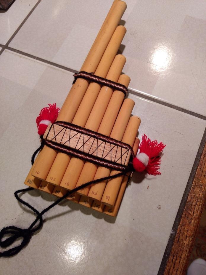 Pan Flute with 13 different tones - wooden LOOK