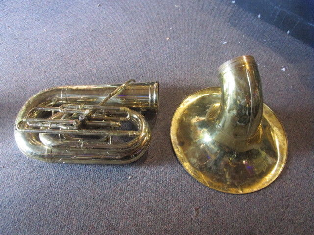 Reynolds contempra tuba