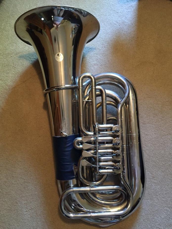 St. Petersburg Tuba 201n BBb 4/4 4 valve rotary (Gig Bag included!)
