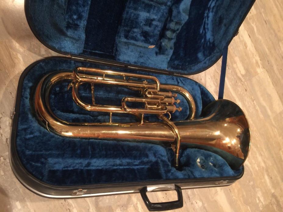 YAMAHA YEP 201 EUPHONIUM IN HARD CASE PURPLE LABEL