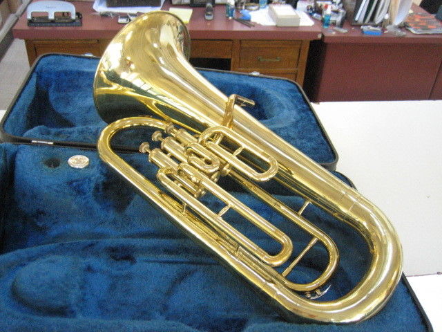 GOOD YAMAHA YEP-201 EUPHONIUM, NO DENTS, GOOD VALVES, WARRANTY!