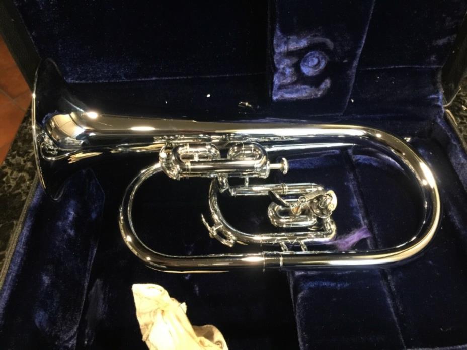 F.E. Olds Ultratone Fullerton Nickel Silver Bugle Horn With Case Mint condition!