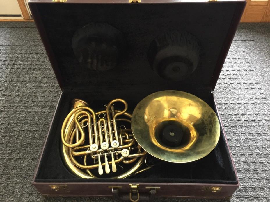 HOLTON DOUBLE FRENCH HORN H180