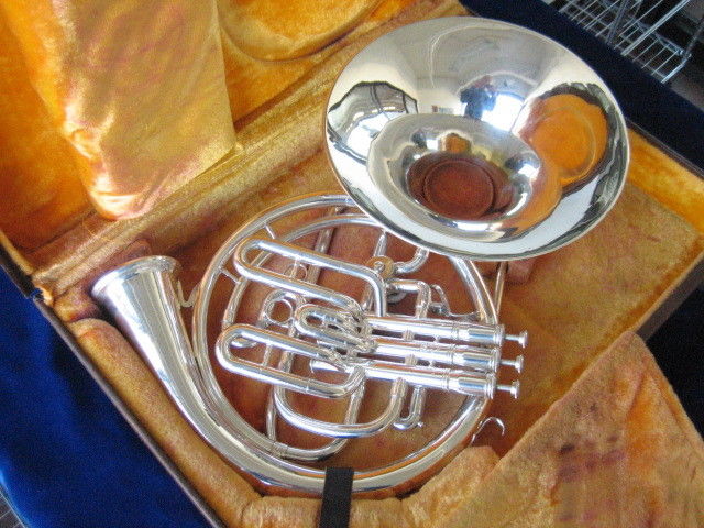RARE FRENCH COR ASCENDING THIRD VALVE HORN BY ANTOINE COURTOIS (PARIS)