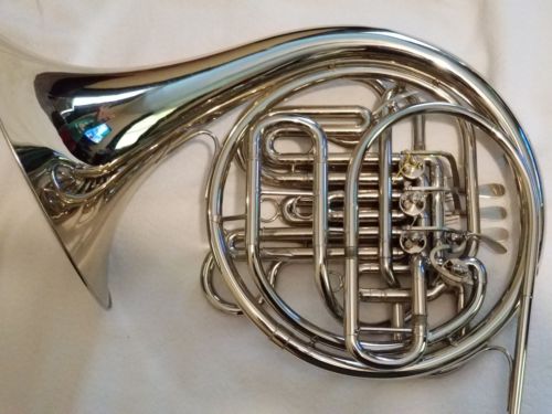 H179 Holton Double French Horn (with case and mouthpiece)