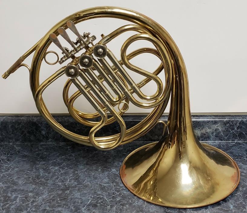 York Artist Single French Horn w/case