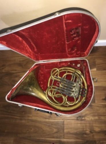 Intermediate Miraphone F Double Horn with Non-Lacquered Gold Finish