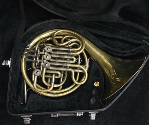Beautiful Yamaha Professional double F Horn YHR 668