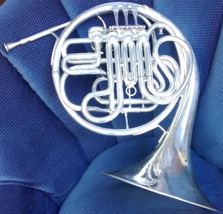 Excellent double French horn (F & Bb) Bruno Majestic (Conn 6D copy) silver plate