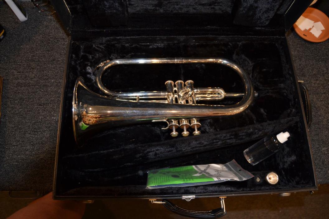 Yamaha Flugel Horn YFH2310S Silver with case