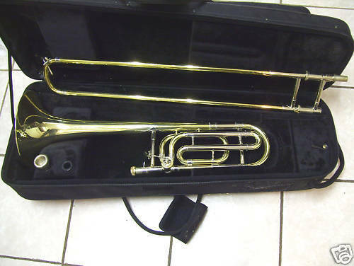 New Trigger Trombone with hard case and mouthpiece
