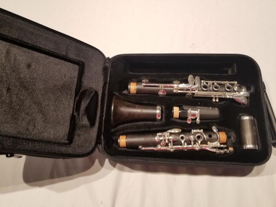 Eastman Clarinet Professional ECL523-S Display model Band Director approved!