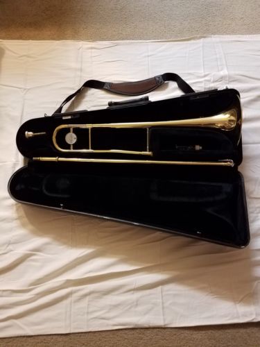 Yamaha YSL-200AD Advantage Tenor Trombone w/ Hard Case
