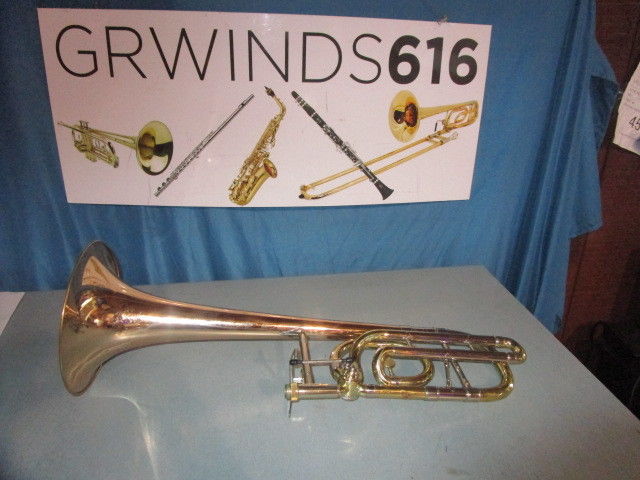 Holton tr183 bass trombone