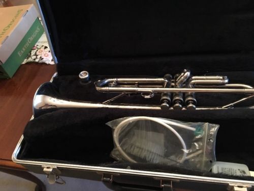Holton Silver Trumpet Model T-401