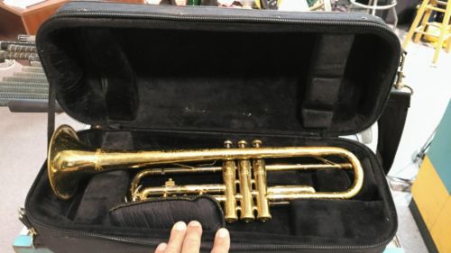 Reynolds Medalist Bb Trumpet With Mouthpiece And Case