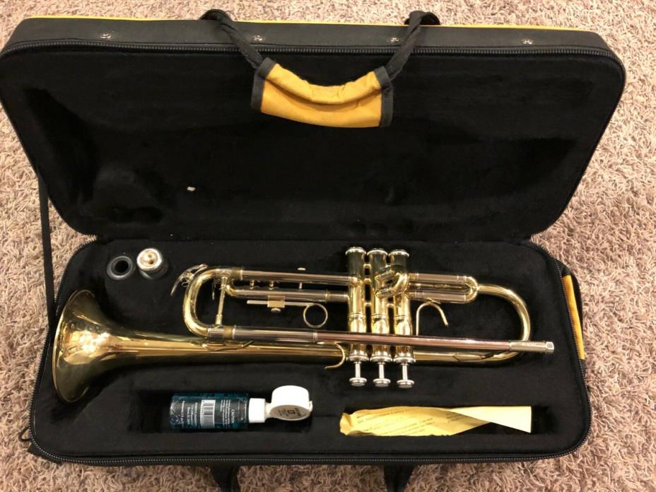 Prelude Trumpet with case, student trumpet