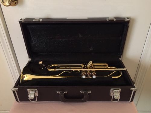 Yamaha Trumpet # YTR2320( Made In Japan) With Case