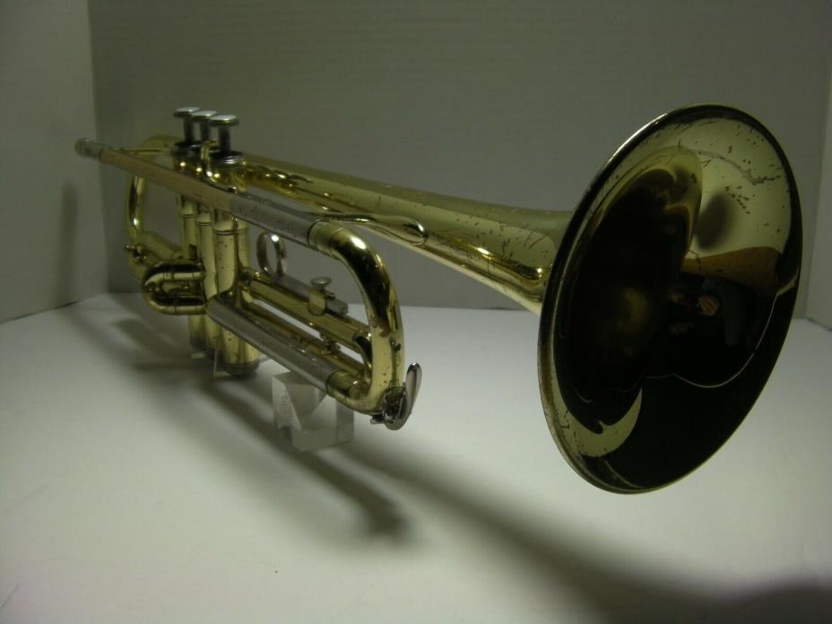 Yamaha YTR-2320 Student Trumpet, Case, Valve Oil, Care Kit MADE IN JAPAN
