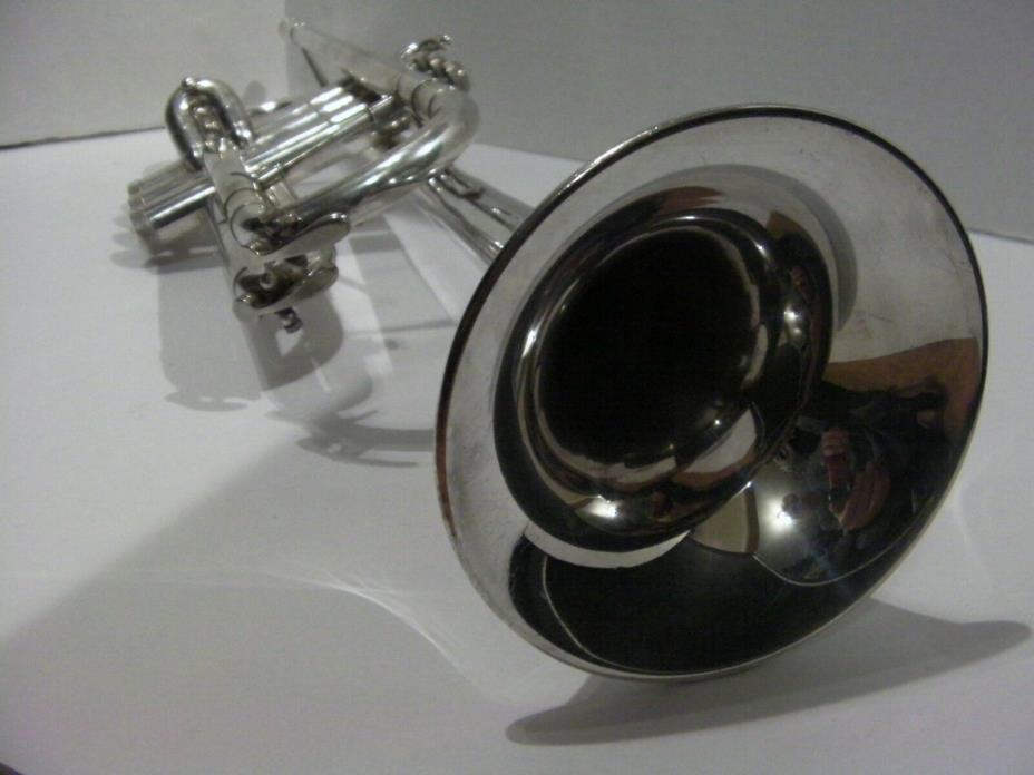 Bach Mercedes II Silver Trumpet Hard Case Mouthpiece Valve Oil
