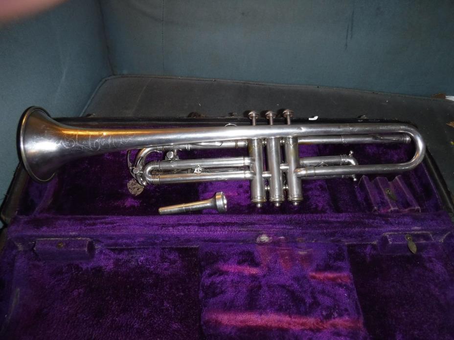 vintage 1930s martin trumpet troubador model very clean case