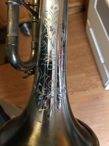 HOLTON TRUMPET PROFESSIONAL EARLY MODEL VERY NICE FOR RESORATION