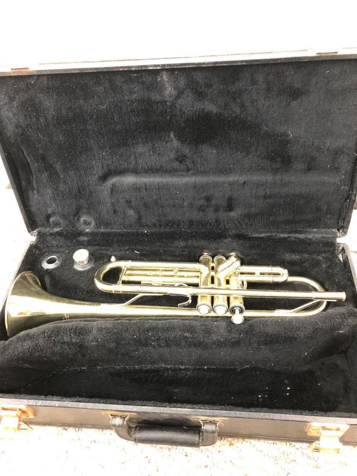 BLESSING GOLD STUDENT BEGINNER / INTERMEDIATE BRASS TRUMPET W/ CASE & MOUTHPIECE