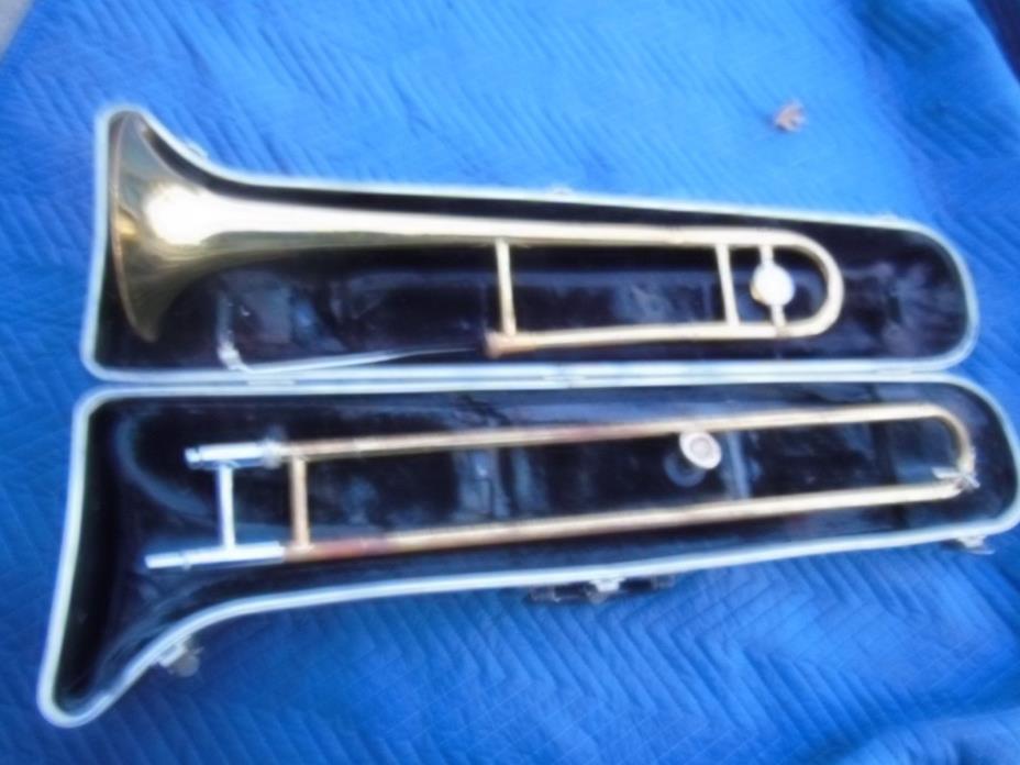 Bundy Trombone, & case/ mouthpiece
