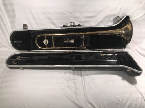 trombone brass Bundy Selmer USA Vintage w/case 12C Vincent Bach Mouthpiece