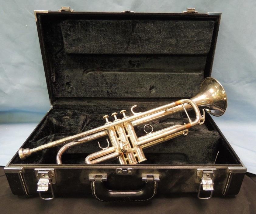 Pre-Owned Yamaha Silver Trumpet #YTR-4325S W/Case & Vincent Bach 5S Mouthpiece