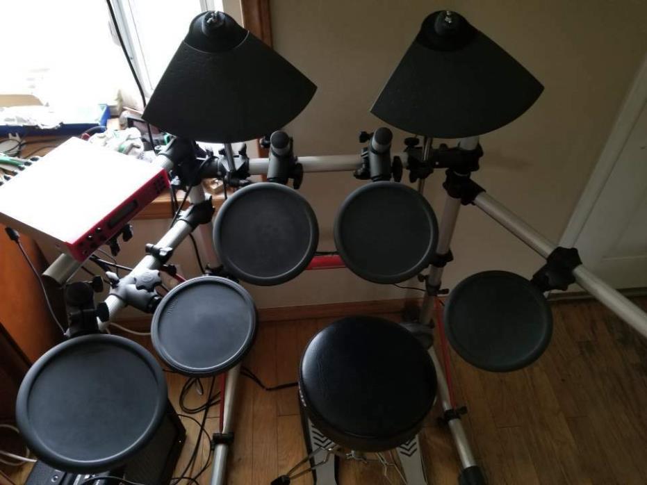 Yamaha DTXplorer 5 Drum Set