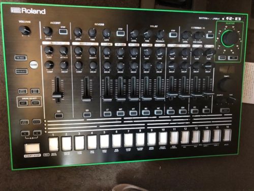Roland TR-8 Drum Machine / Sequencer -