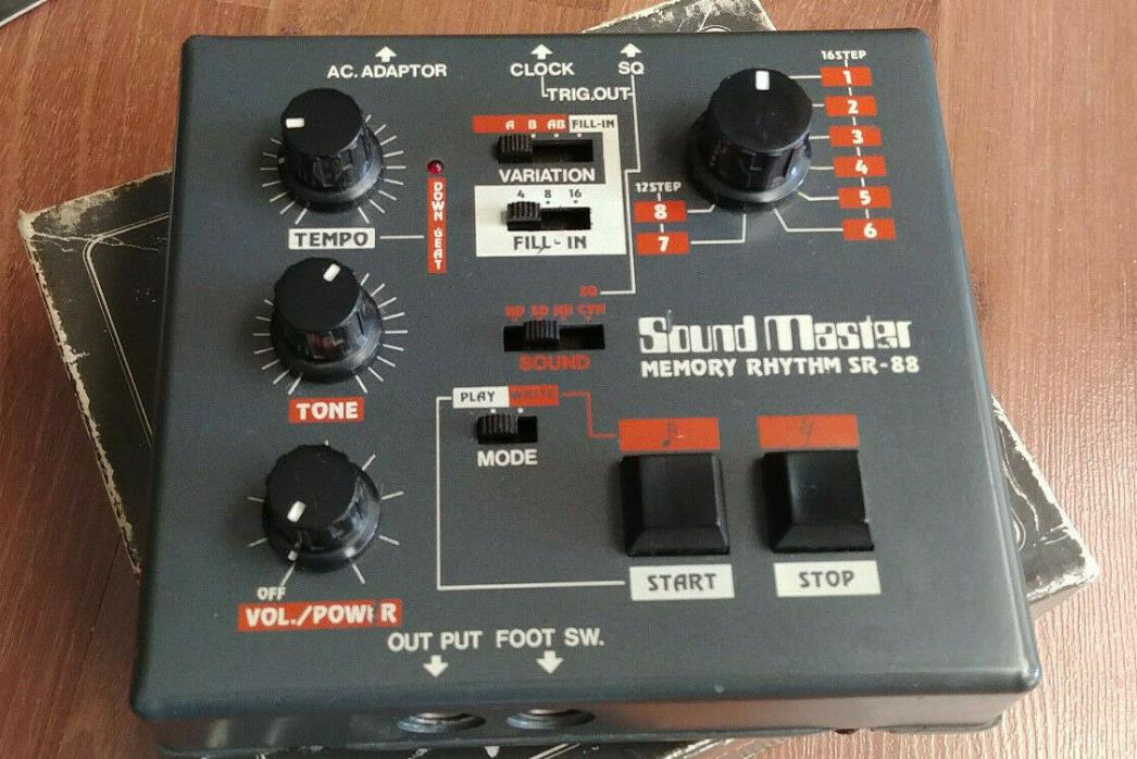 Sound Master SR-88 Memory Rhythm Drum Machine + original box