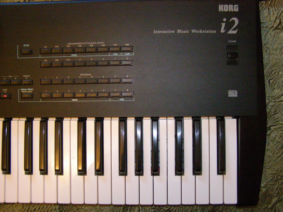 Korg i2 Arranger 76 note Keyboard