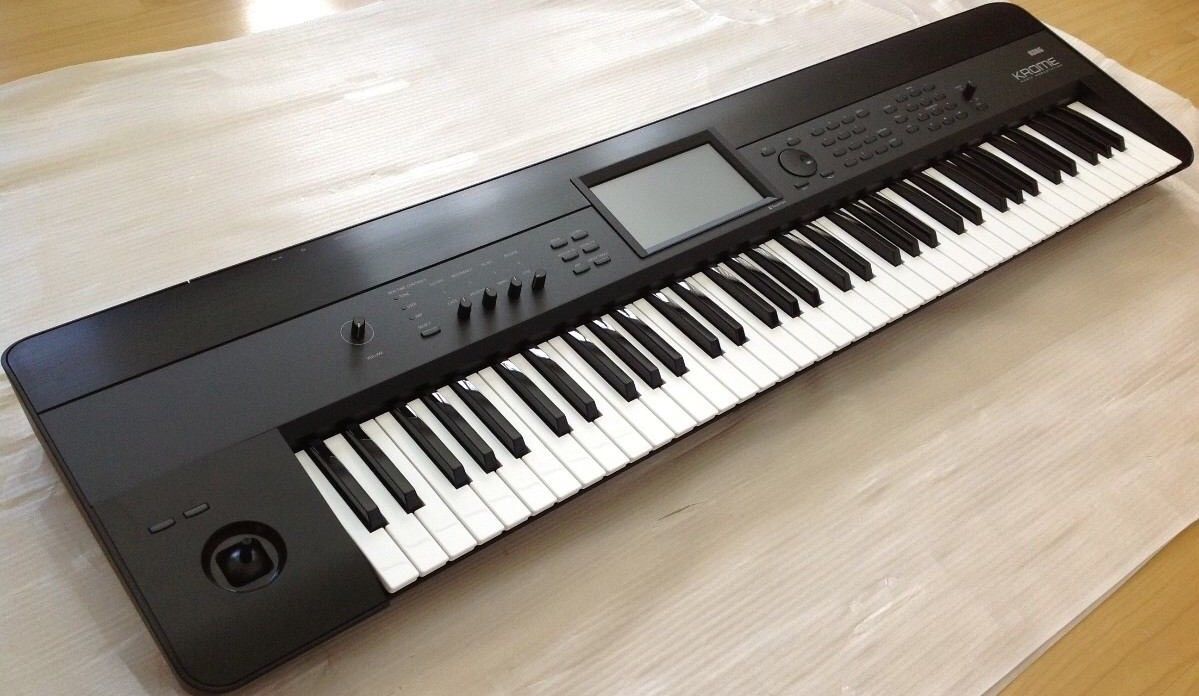 Korg KROME - 61 Music Workstation Keyboard