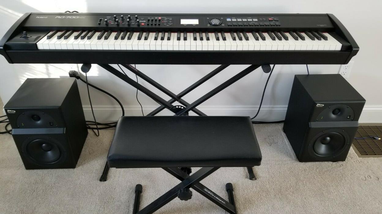 Roland RD-700NX 88-key Digital Stage Piano with Hafler Reference Monitors