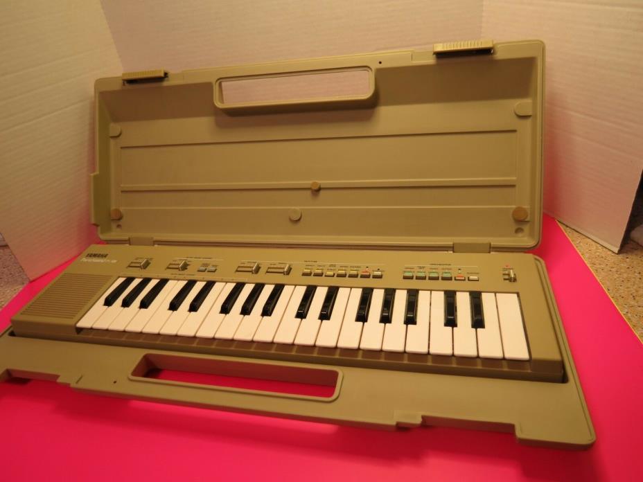 Vintage Yamaha Portasound PS-300 Portable Electric Keyboard W/Case Battery Video