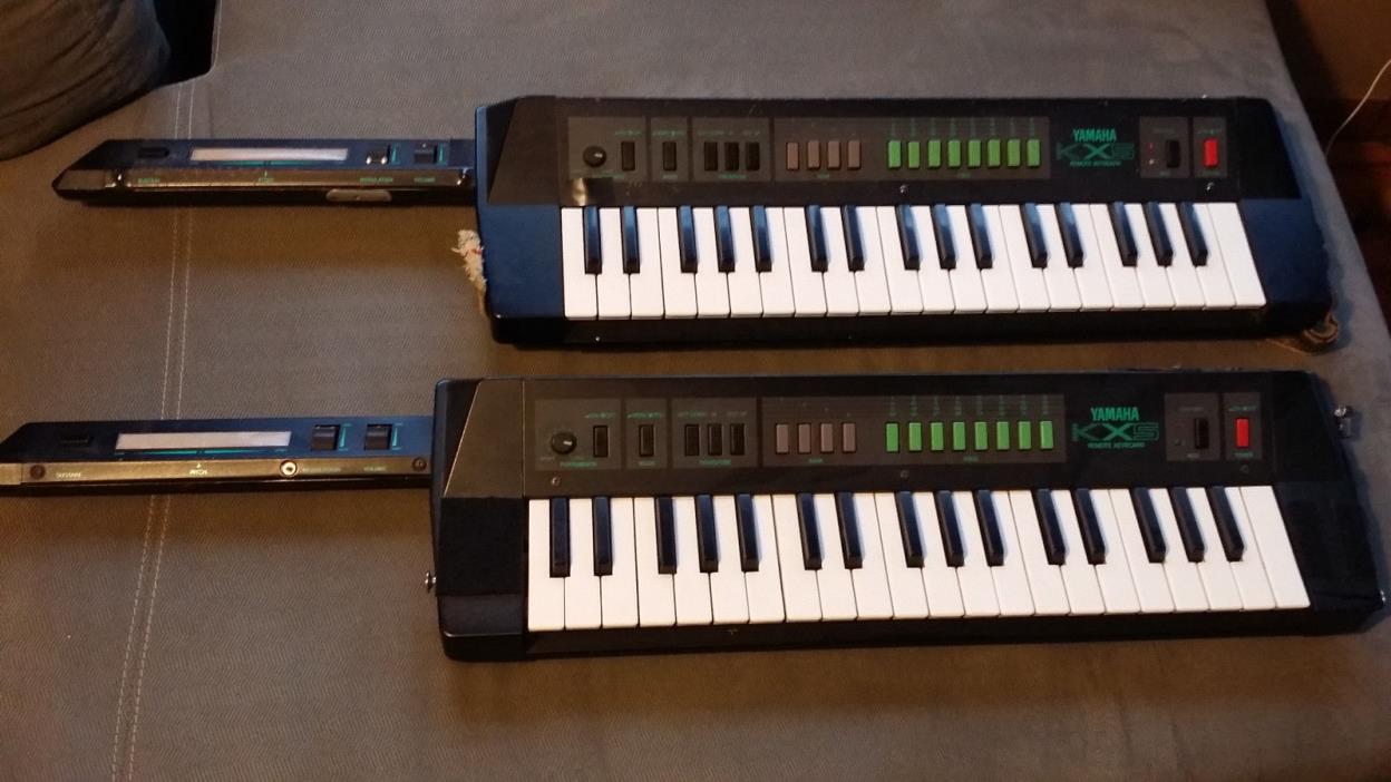 2 Yamaha Keytar KX5 - 1 For Parts Or Restoration - 1 MIDI works